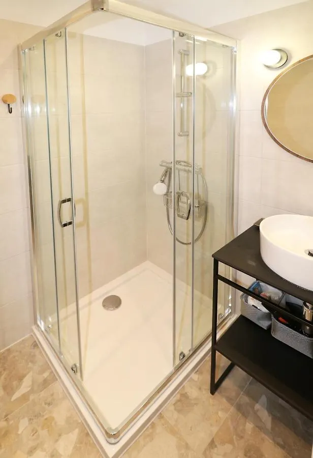 Falcon Apartment Center 2 Metro Zlote Tarasy 바르샤바