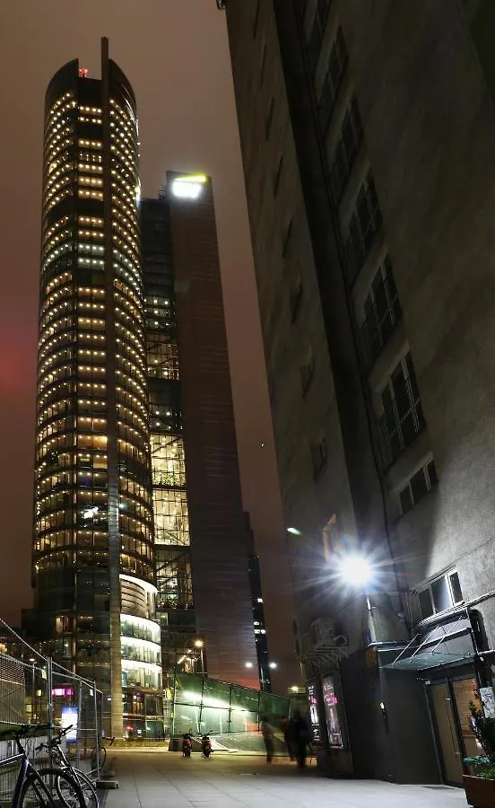 Falcon Apartment Center 2 Metro Zlote Tarasy 바르샤바