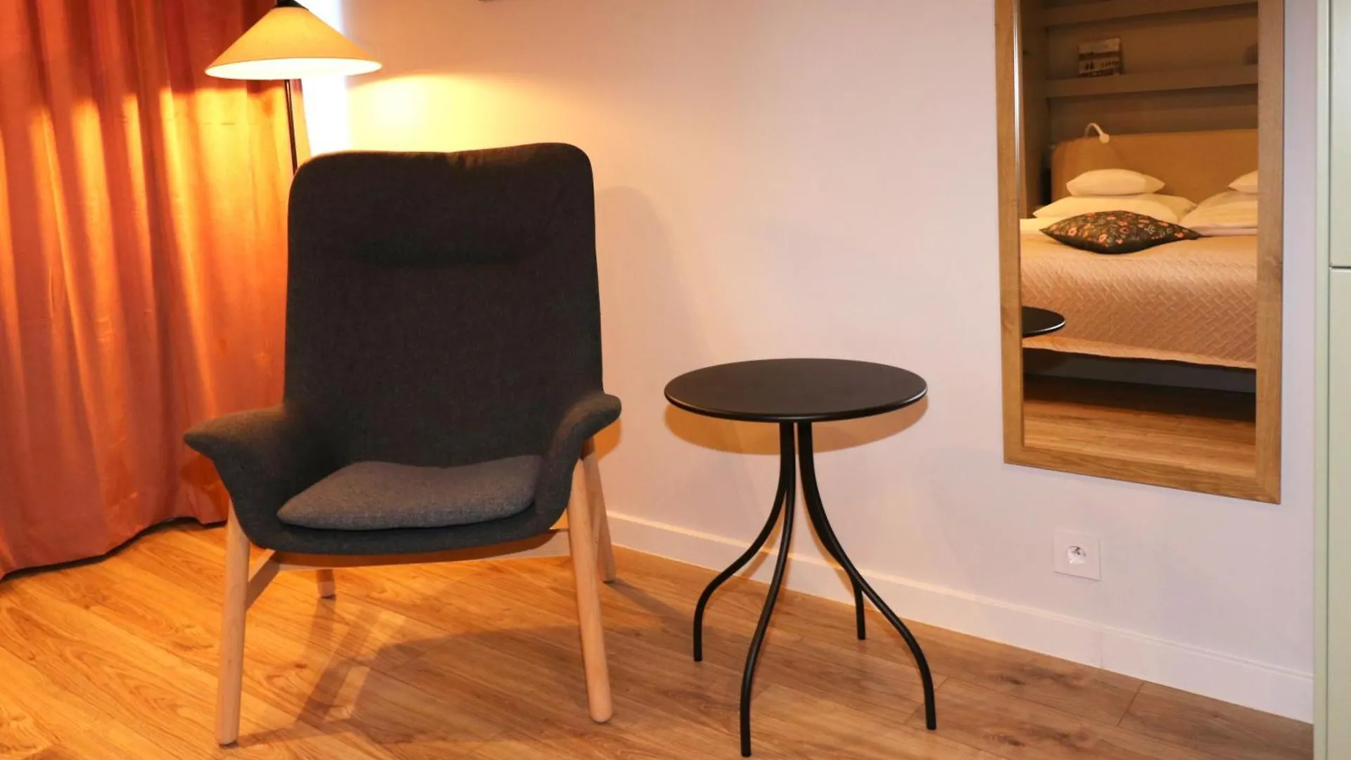 Falcon Apartment Center 2 Metro Zlote Tarasy 바르샤바