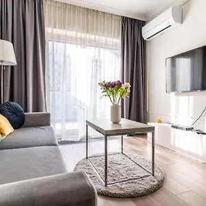 Apartament Mennica By Golden, Warszawa